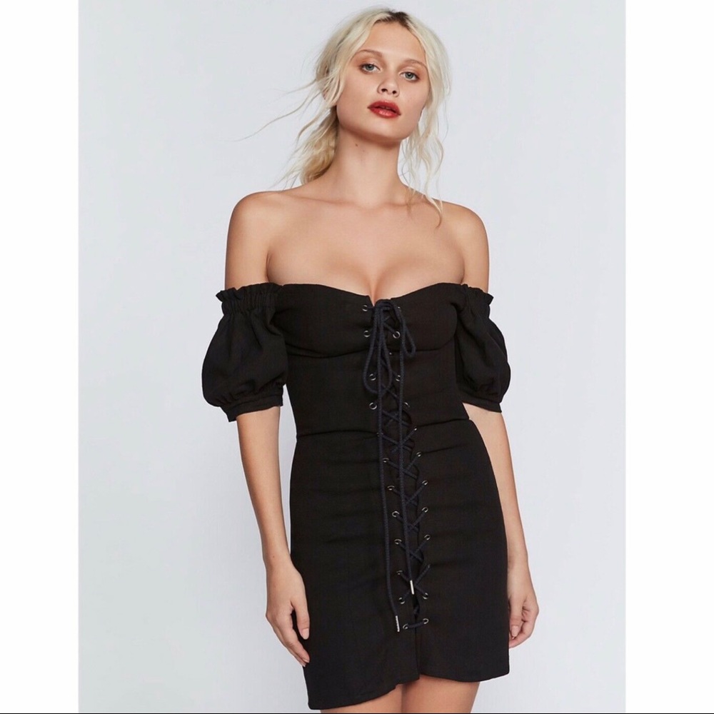 ✔️SOLD Stone Cold Fox Pamela Dress